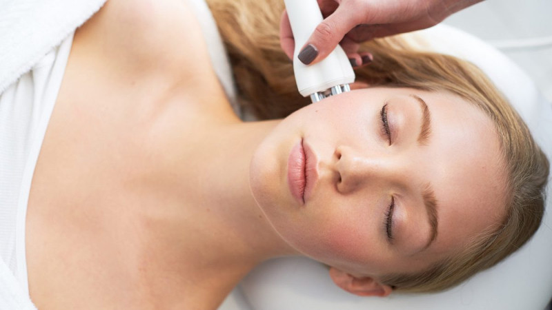 Tratamento Facial com Radiofrequência